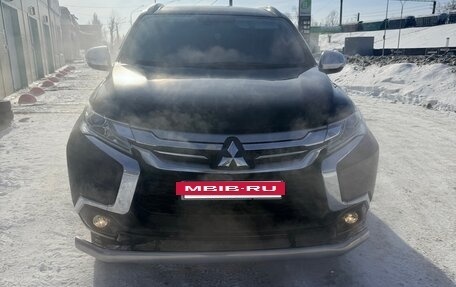 Mitsubishi Pajero Sport III рестайлинг, 2019 год, 3 450 000 рублей, 2 фотография