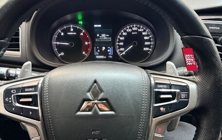 Mitsubishi Pajero Sport III рестайлинг, 2019 год, 3 450 000 рублей, 9 фотография