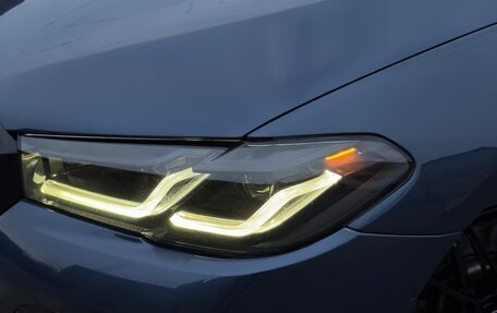 BMW 5 серия, 2022 год, 7 050 000 рублей, 2 фотография