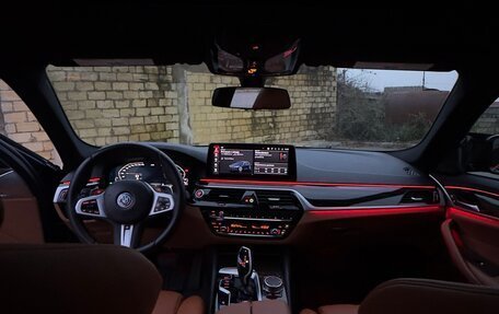 BMW 5 серия, 2022 год, 7 050 000 рублей, 10 фотография