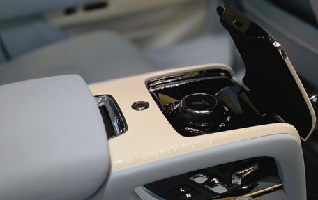 Rolls-Royce Cullinan, 2023 год, 38 500 000 рублей, 14 фотография