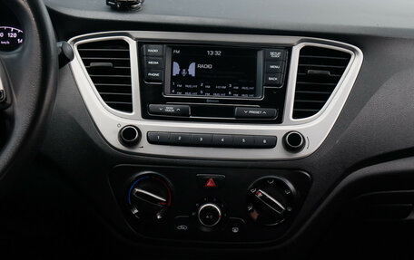 Hyundai Solaris II рестайлинг, 2019 год, 895 000 рублей, 9 фотография