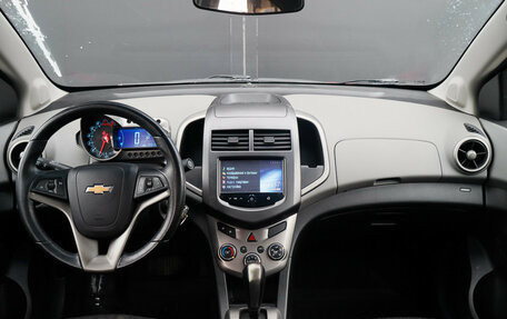 Chevrolet Aveo III, 2014 год, 880 000 рублей, 9 фотография