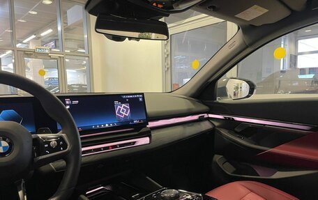 BMW 5 серия, 2025 год, 8 980 000 рублей, 12 фотография