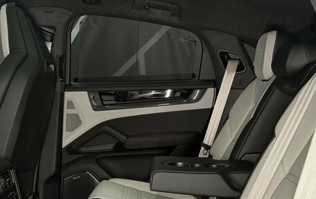 Porsche Cayenne III, 2025 год, 26 752 944 рублей, 25 фотография