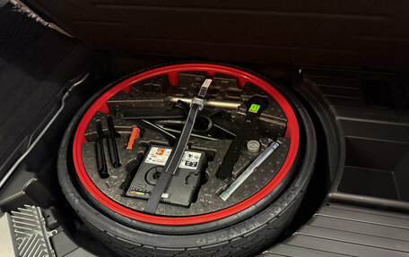 Porsche Cayenne III, 2025 год, 26 752 944 рублей, 33 фотография