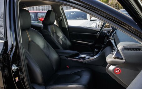 Toyota Camry, 2018 год, 2 899 000 рублей, 8 фотография