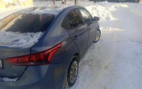 Hyundai Solaris II рестайлинг, 2019 год, 1 200 000 рублей, 2 фотография