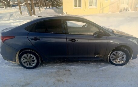 Hyundai Solaris II рестайлинг, 2019 год, 1 200 000 рублей, 3 фотография