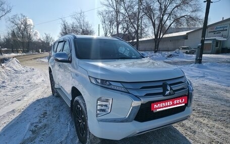 Mitsubishi Montero Sport, 2023 год, 5 100 000 рублей, 22 фотография