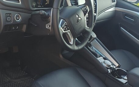 Mitsubishi Montero Sport, 2023 год, 5 100 000 рублей, 37 фотография