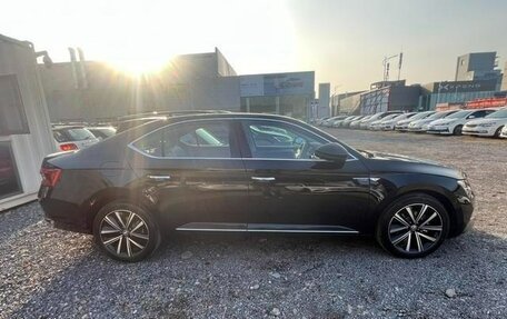 Skoda Superb III рестайлинг, 2025 год, 2 850 000 рублей, 3 фотография