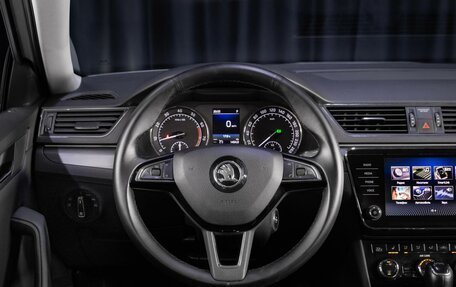 Skoda Superb III рестайлинг, 2017 год, 1 649 000 рублей, 8 фотография