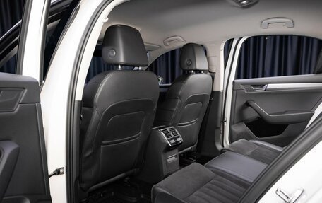 Skoda Superb III рестайлинг, 2017 год, 1 649 000 рублей, 15 фотография