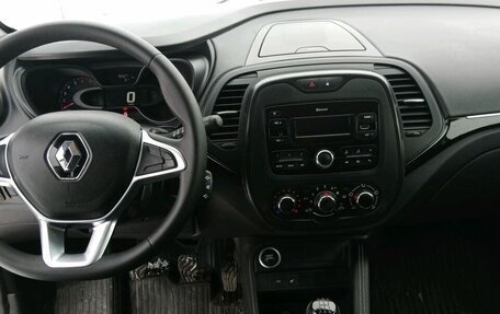 Renault Kaptur I рестайлинг, 2022 год, 1 370 000 рублей, 5 фотография
