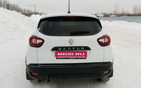Renault Kaptur I рестайлинг, 2022 год, 1 370 000 рублей, 4 фотография