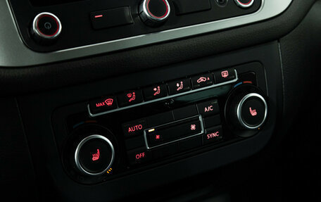 Volkswagen Tiguan I, 2013 год, 1 099 585 рублей, 16 фотография