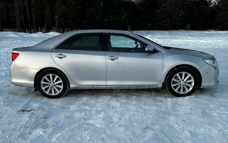 Toyota Camry, 2012 год, 1 700 000 рублей, 2 фотография