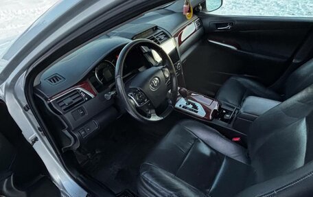 Toyota Camry, 2012 год, 1 700 000 рублей, 6 фотография