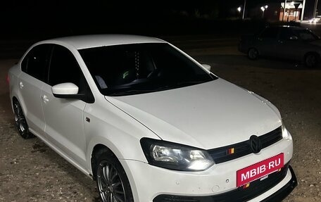 Volkswagen Polo VI (EU Market), 2012 год, 715 000 рублей, 1 фотография
