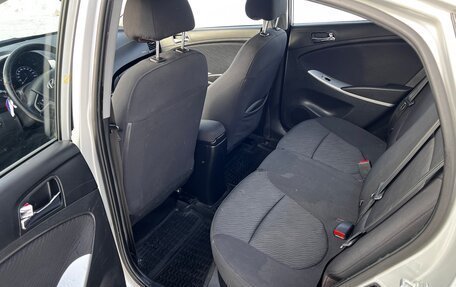 Hyundai Solaris II рестайлинг, 2012 год, 820 000 рублей, 10 фотография