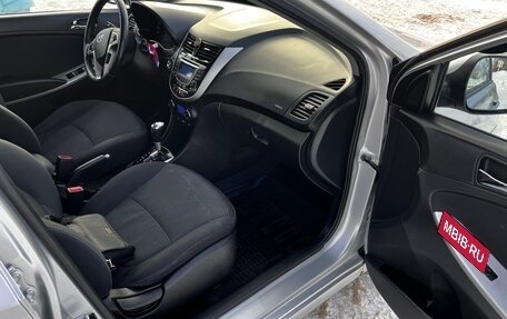 Hyundai Solaris II рестайлинг, 2012 год, 820 000 рублей, 14 фотография