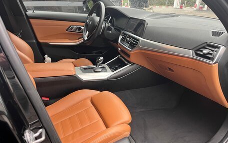 BMW 3 серия, 2019 год, 3 350 000 рублей, 10 фотография