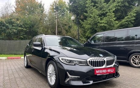 BMW 3 серия, 2019 год, 3 350 000 рублей, 8 фотография