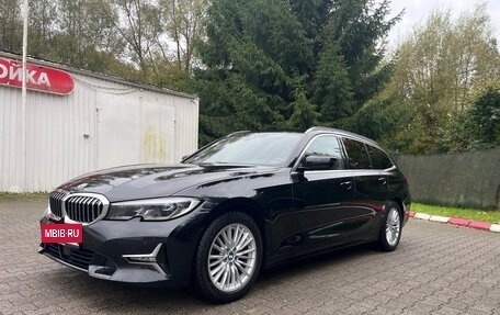 BMW 3 серия, 2019 год, 3 350 000 рублей, 13 фотография