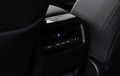 Toyota Land Cruiser Prado, 2025 год, 11 130 000 рублей, 31 фотография