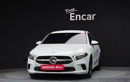 Mercedes-Benz A-Класс, 2022 год, 2 490 000 рублей, 2 фотография