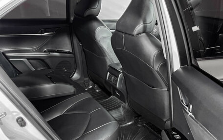 Toyota Camry, 2020 год, 3 084 000 рублей, 11 фотография