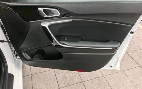 KIA cee'd III, 2020 год, 1 570 000 рублей, 18 фотография