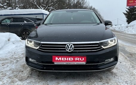 Volkswagen Passat B8 рестайлинг, 2017 год, 3 000 000 рублей, 7 фотография