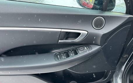 Hyundai Sonata VIII, 2019 год, 2 150 000 рублей, 21 фотография