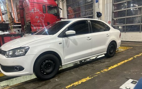 Volkswagen Polo VI (EU Market), 2012 год, 715 000 рублей, 4 фотография