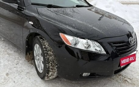 Toyota Camry, 2006 год, 700 000 рублей, 2 фотография