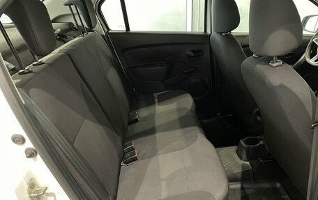 Renault Logan II, 2021 год, 700 000 рублей, 14 фотография