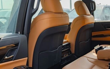 Lexus LX, 2025 год, 22 490 000 рублей, 14 фотография