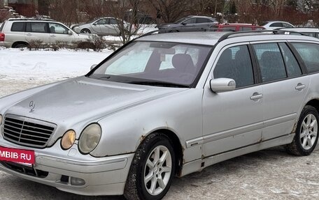 Mercedes-Benz E-Класс, 2001 год, 325 000 рублей, 2 фотография