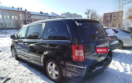 Chrysler Voyager IV, 2008 год, 999 000 рублей, 4 фотография