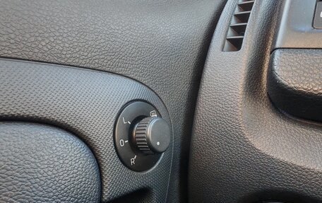 Skoda Fabia II, 2013 год, 920 000 рублей, 33 фотография