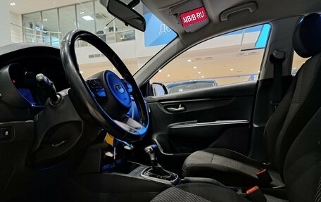 KIA Rio IV, 2018 год, 1 679 000 рублей, 20 фотография