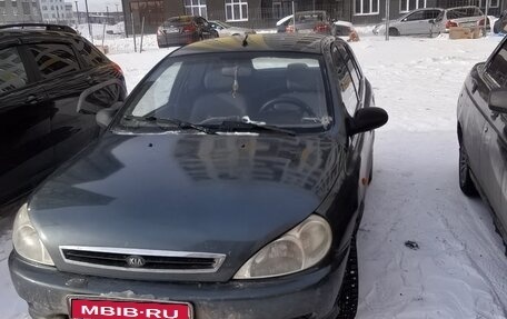 KIA Rio II, 2000 год, 240 000 рублей, 1 фотография
