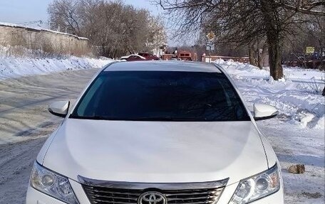 Toyota Camry, 2014 год, 2 080 000 рублей, 1 фотография