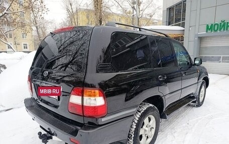 Toyota Land Cruiser 100 рестайлинг 2, 2006 год, 1 900 000 рублей, 4 фотография