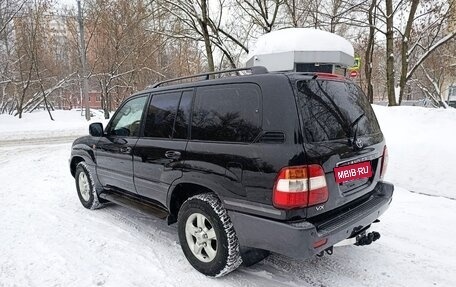 Toyota Land Cruiser 100 рестайлинг 2, 2006 год, 1 900 000 рублей, 3 фотография