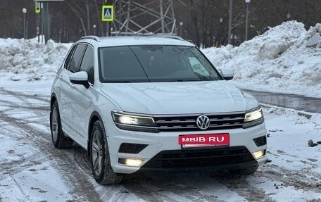 Volkswagen Tiguan II, 2018 год, 2 500 000 рублей, 2 фотография