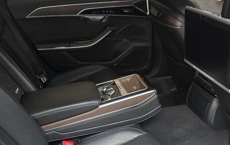 Audi A8, 2019 год, 6 490 000 рублей, 10 фотография