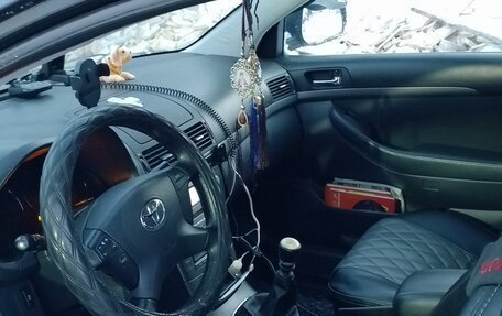 Toyota Avensis III рестайлинг, 2007 год, 750 000 рублей, 17 фотография